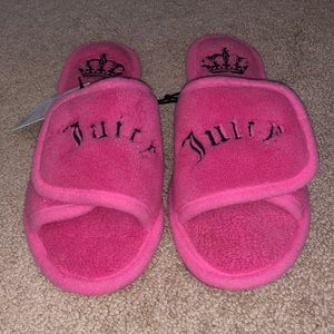 Brand new Juicy Couture pink Slippers